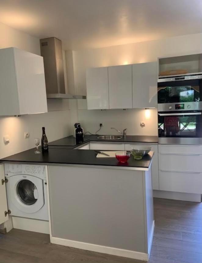 Les Jardines D'Artemis Apartment Сен Тропе Екстериор снимка