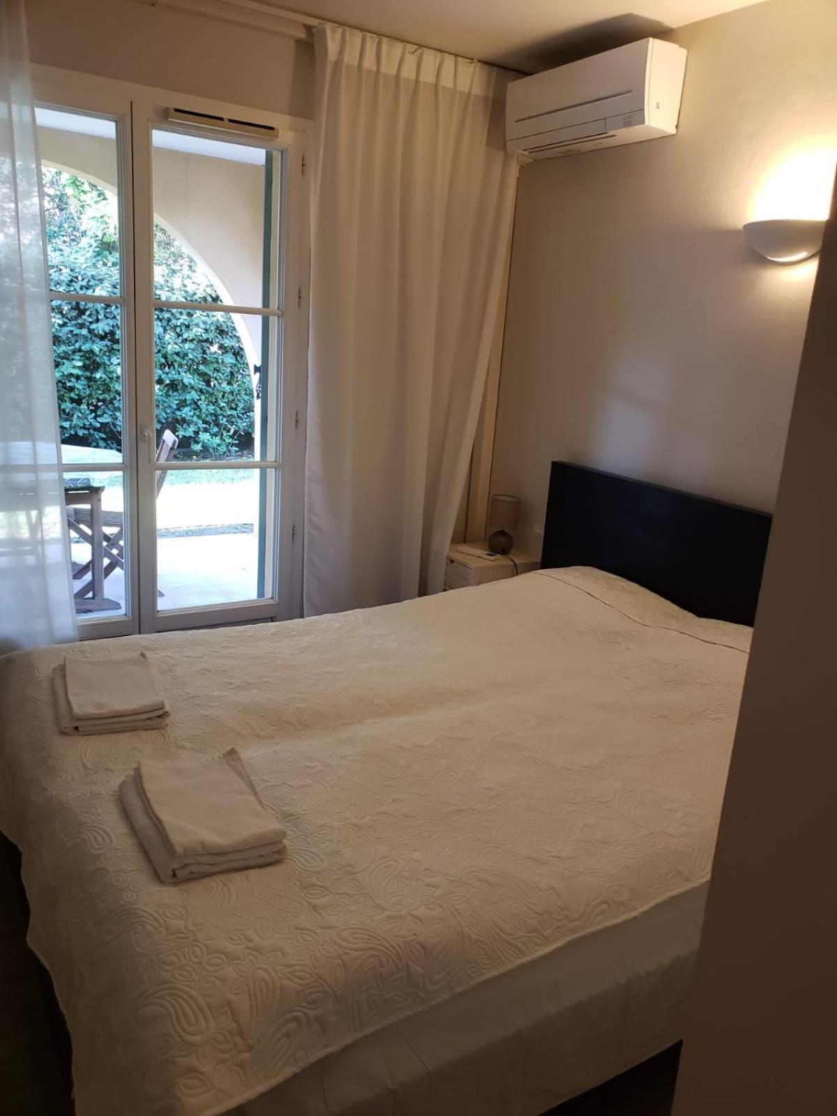 Les Jardines D'Artemis Apartment Сен Тропе Екстериор снимка