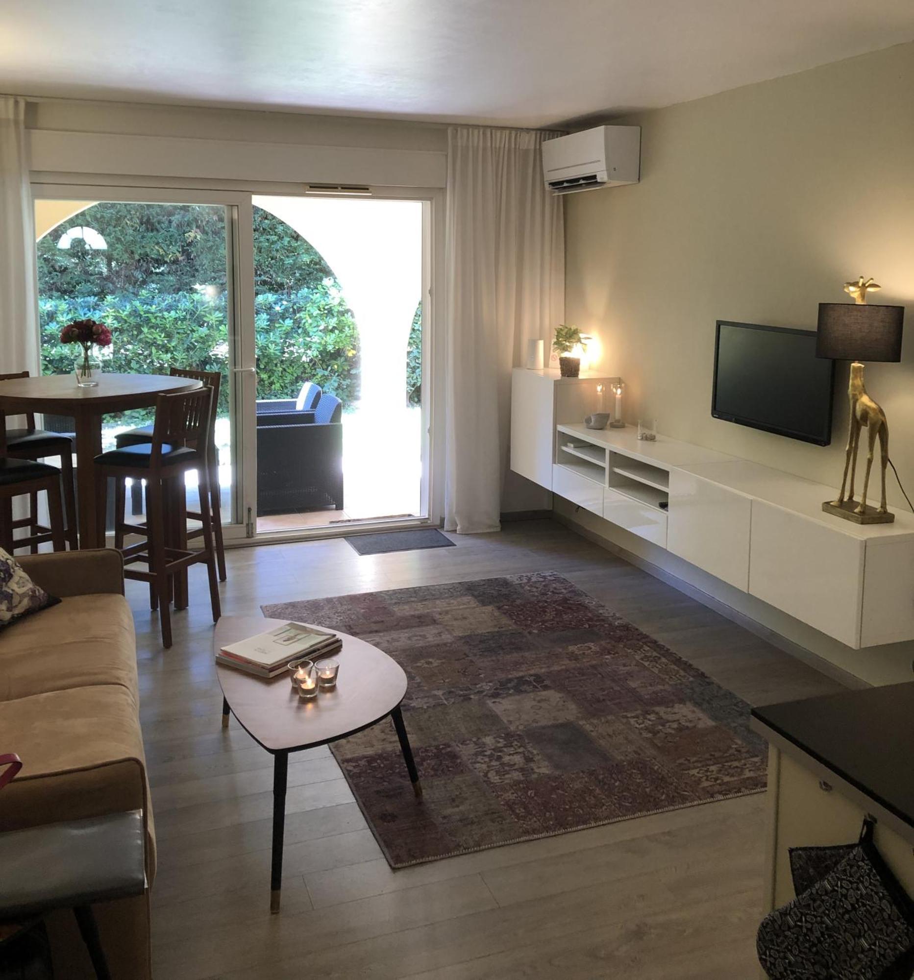 Les Jardines D'Artemis Apartment Сен Тропе Екстериор снимка